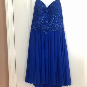 Camille La Vie formal strapless dress